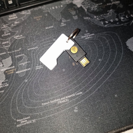 YubiKey 5 NFC / 5C NFC Cover Case – Protective Keychain 